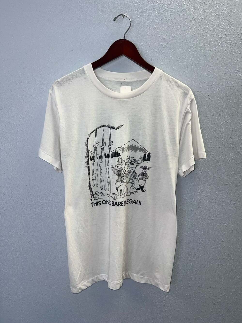 Vintage Novelty Graphic T Shirt Moose Hunters This Ones Barely Legal Med 0402